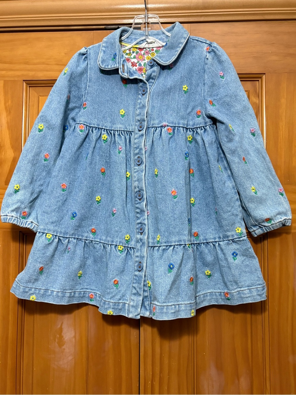 Mini Boden Light Blue Denim Dress with Multicolor Floral Embroidery 4/5Y EUC